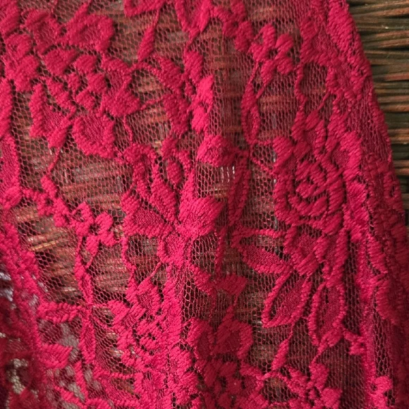 Red Lace Open-Front Cardigan - Picture 4 of 8